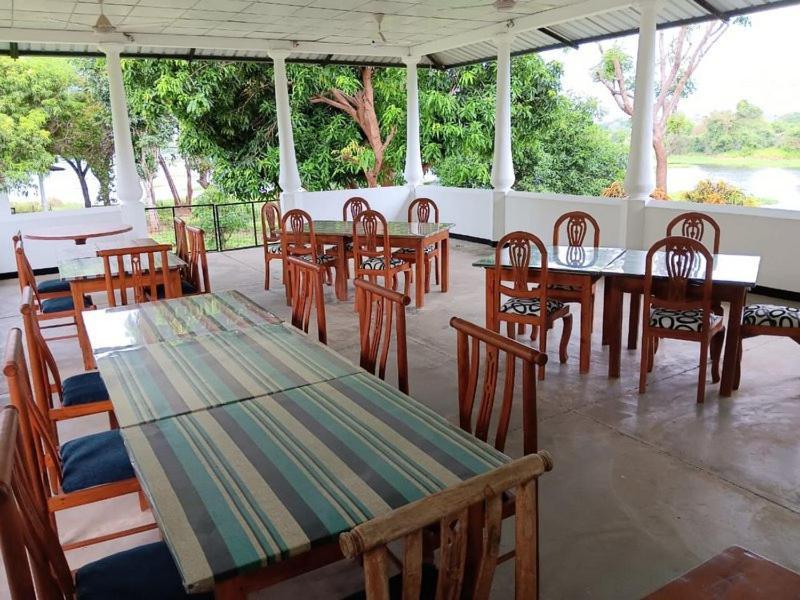 Aligama Cottage Talakolawela Exterior photo